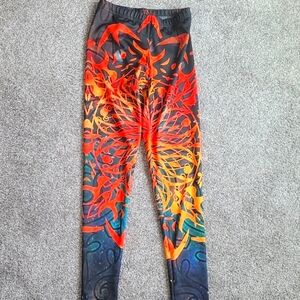 iEDM Black and White Leggings